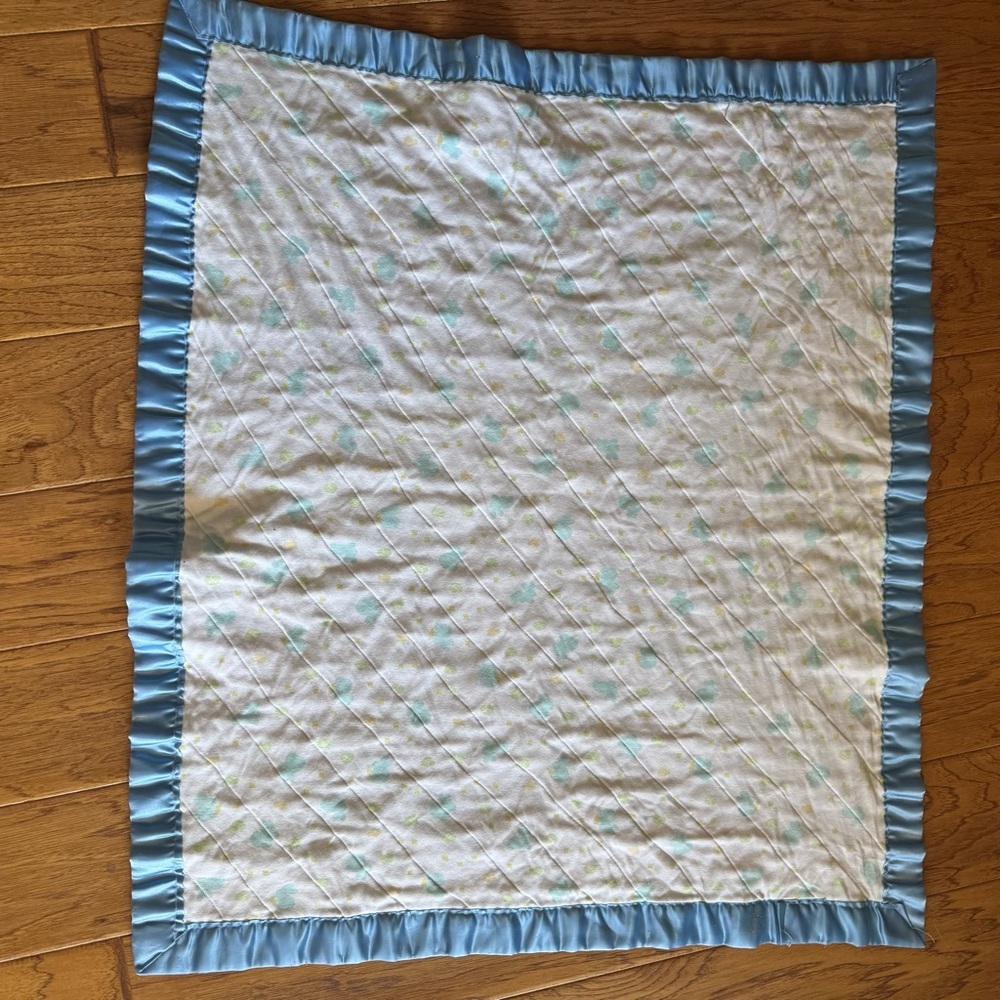 Vintage Satin Trim Quilted Baby Blanket White Blue Yellow Green Pink Plaid 40x34 - Picture 4 of 5